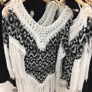 Papayas Blouse Ponchos new